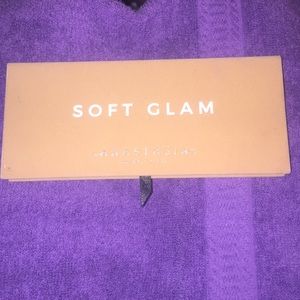 Soft glam palette